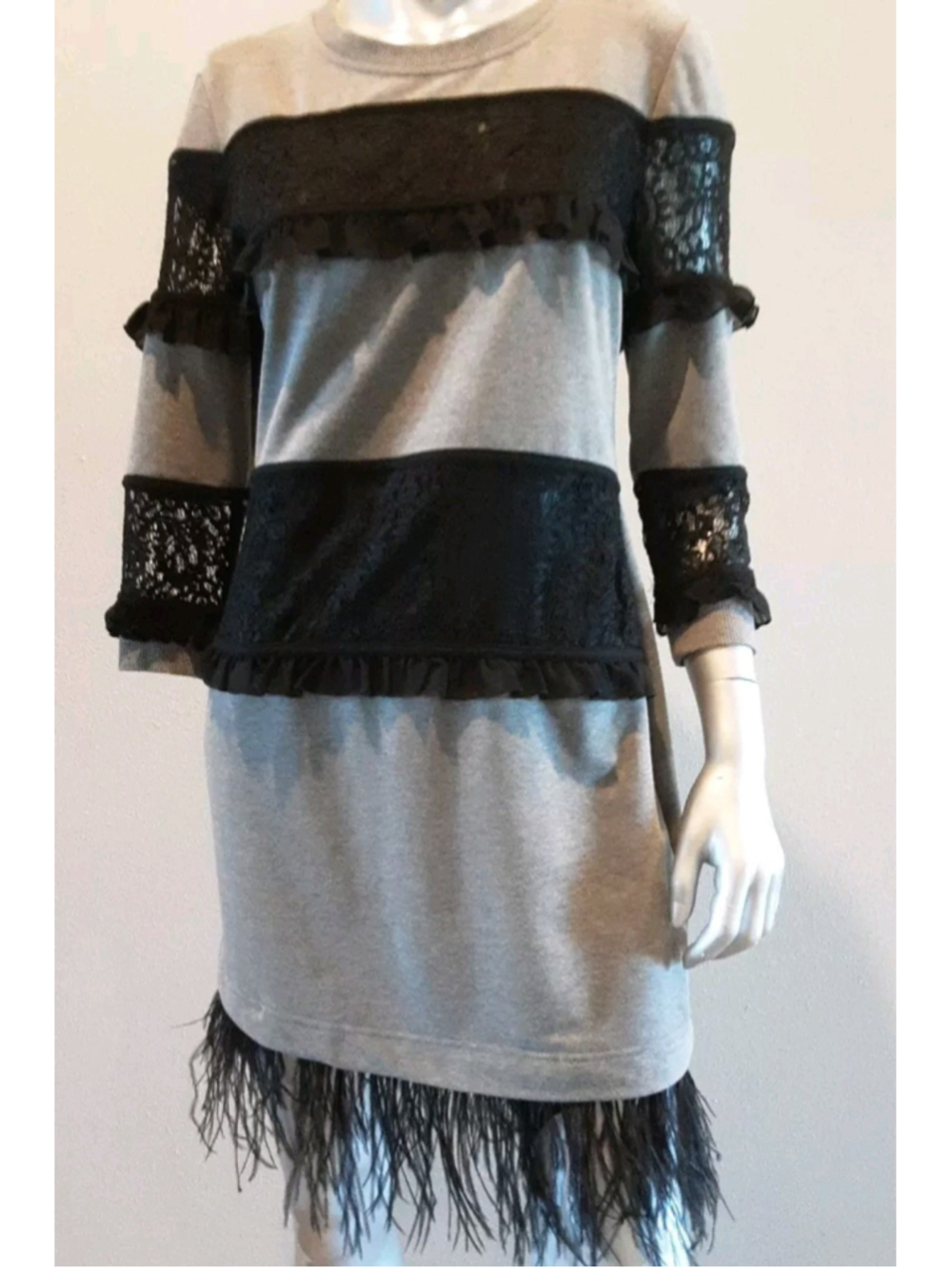 BOSTON PROPER-Black Lace Ostrich Feather Hem Gray Dress Grunge/Goth Glam Sz S